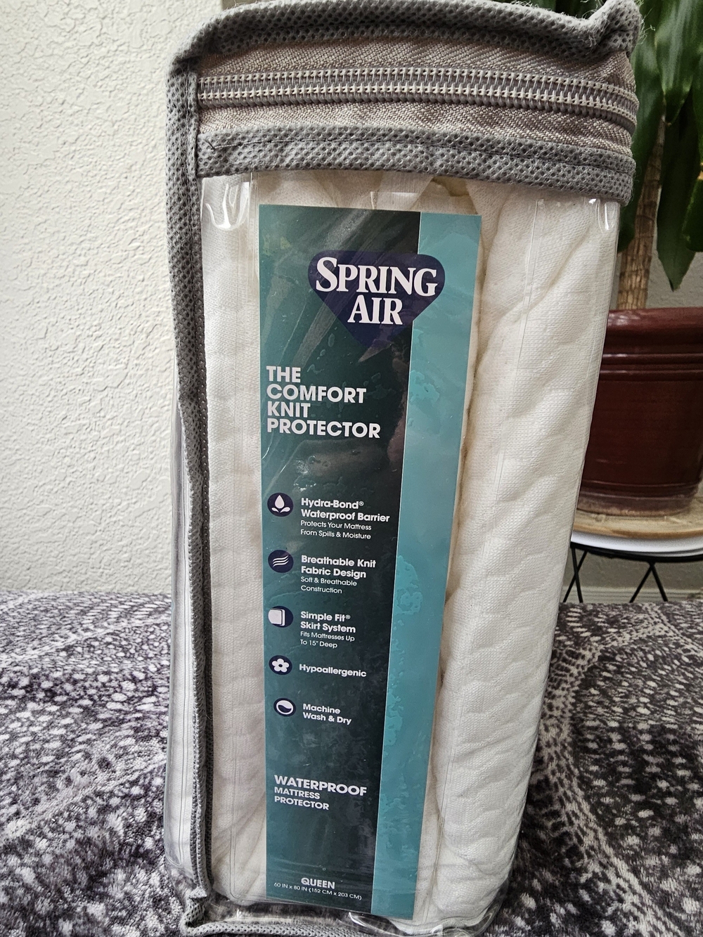 Queen Comfort Knit Waterproof Mattress Protector - White NWT - Picture 3 of 3